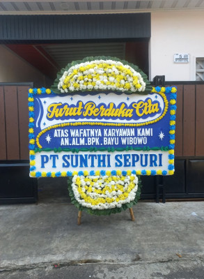 Papan Bunga Duka di Pangadegan