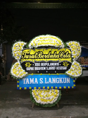 Papan Bunga Duka di Pangadegan